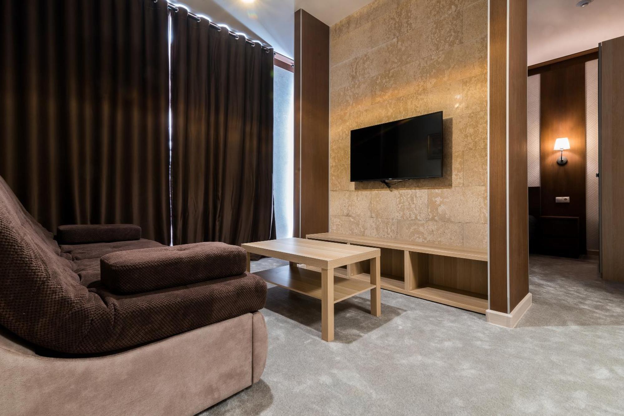 Lacasa Hotel Караганда Екстер'єр фото