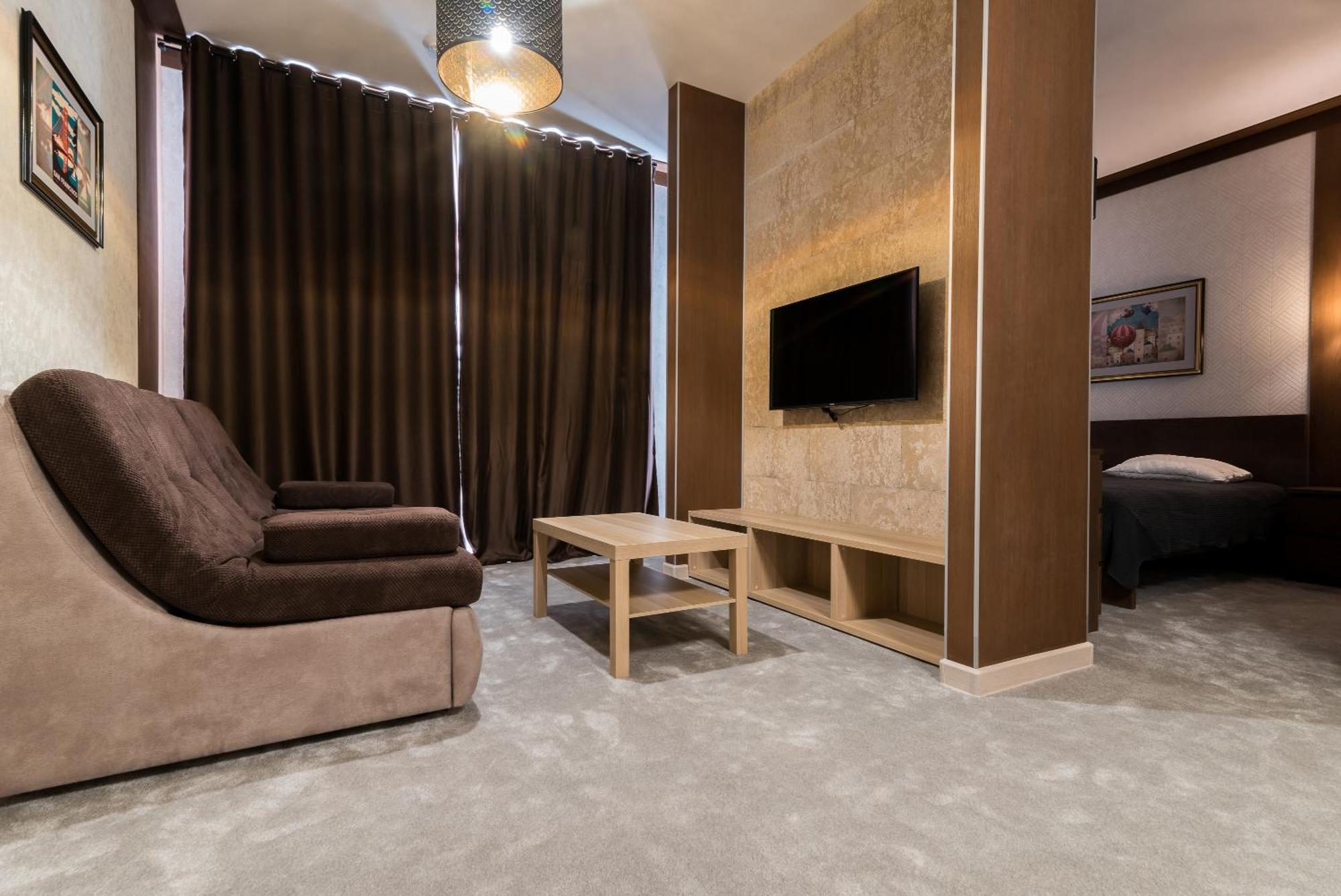 Lacasa Hotel Караганда Екстер'єр фото