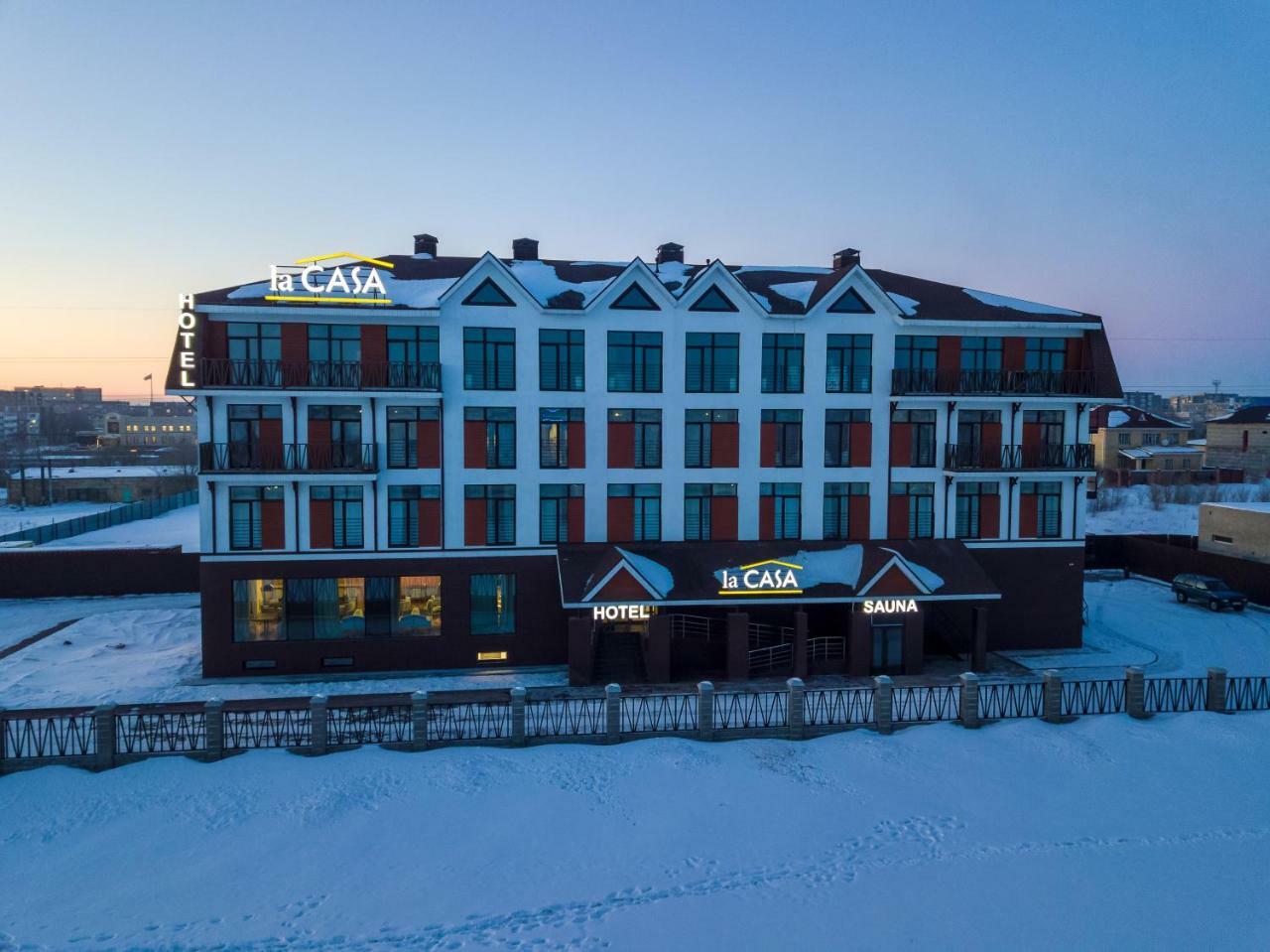 Lacasa Hotel Караганда Екстер'єр фото